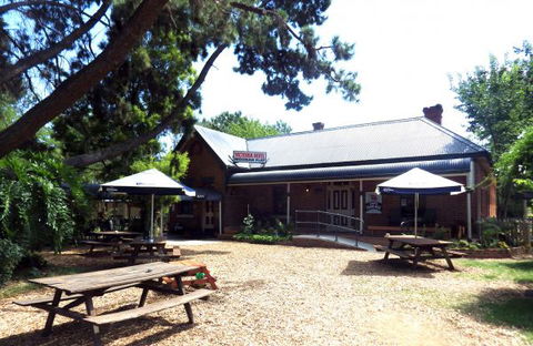Victoria Hotel: Moonan Flat - Holiday Adelaide 4