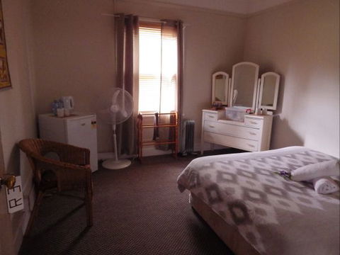 Victoria Hotel: Moonan Flat - Holiday Adelaide 5