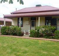 Country Cottages BB - Holiday Adelaide