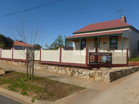 Country Cottages B&B - Holiday Adelaide 1