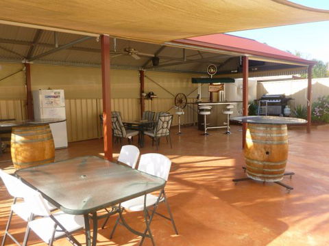 Country Cottages B&B - Holiday Adelaide 2