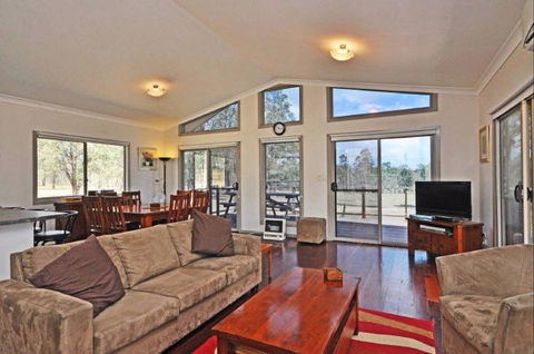 Villa Siena - Holiday Adelaide 0