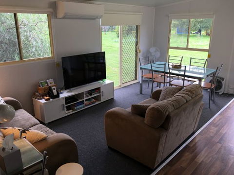Balcraggon Accommodation - Holiday Adelaide 1