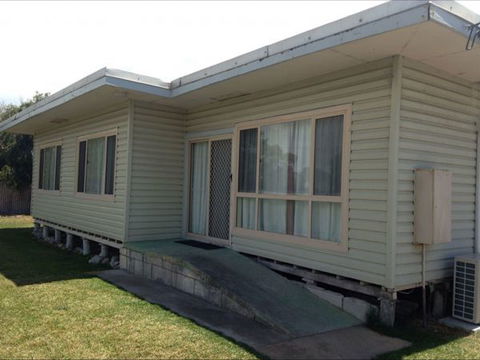 Fensom's Holiday Home - Holiday Adelaide 6