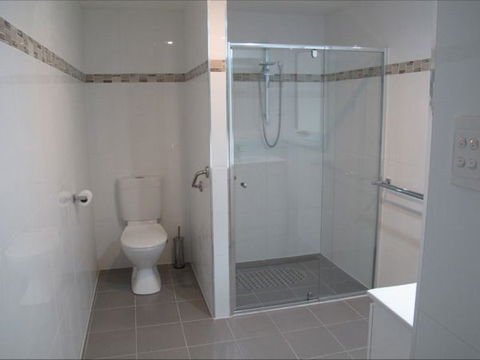 Fensom's Holiday Home - Holiday Adelaide 4