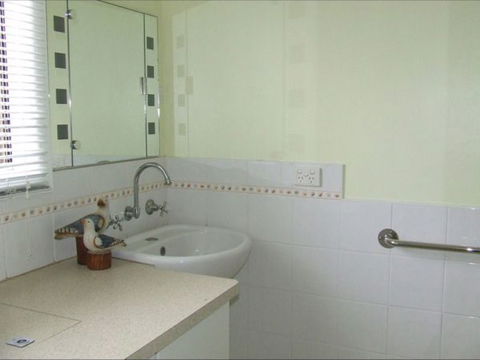 Fensom's Holiday Home - Holiday Adelaide 21