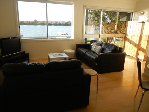 Washpool Retreat - Holiday Adelaide 10