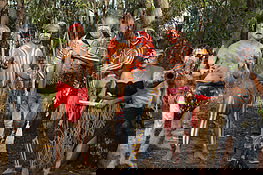 Didgeridoo Jam In The Park - Holiday Adelaide 0