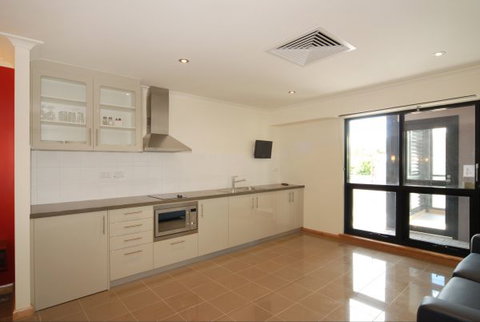 Tanunda Hotel And Apartments - Holiday Adelaide 5