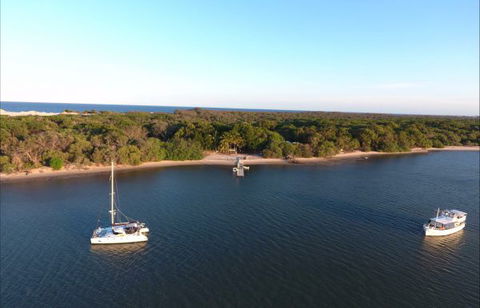 Dux Anchorage South Stradbroke Island - Holiday Adelaide 0