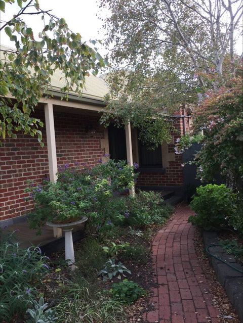 Boatramp Cottage - Holiday Adelaide 0