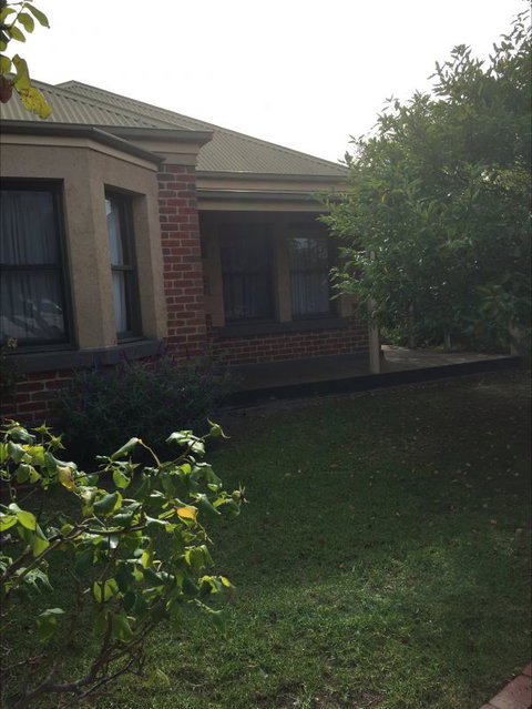 Boatramp Cottage - Holiday Adelaide 1