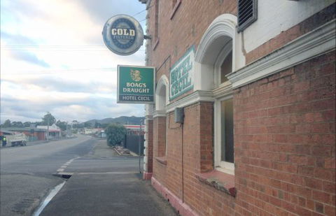 Cecil Hotel Zeehan - Holiday Adelaide 0