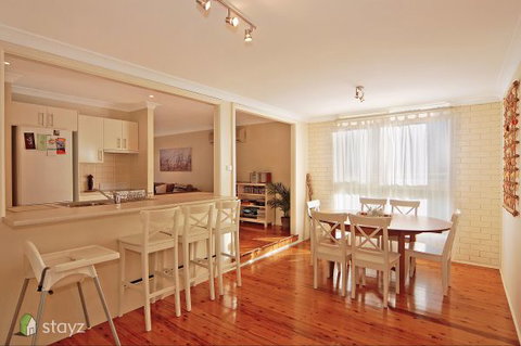 Hayes Beach House - Holiday Adelaide 6