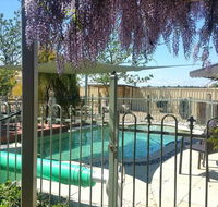 Must Love Dogs BB and Self-Contained Cottage - Holiday Adelaide