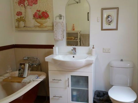 Must Love Dogs B&B And Self-Contained Cottage - Holiday Adelaide 5