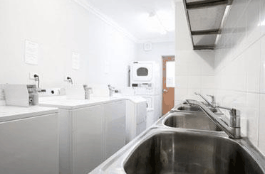 The Emperors Crown - Holiday Adelaide 1