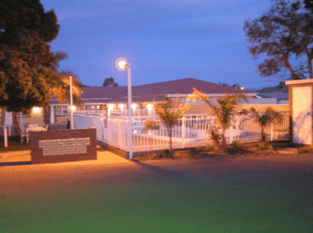 Charles Rasp Motor Inn and Cottages - Holiday Adelaide