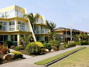 Abel Tasman Motor Inn & Apartments - Holiday Adelaide 0