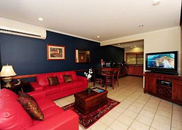 Portside Executive Apartments - Holiday Adelaide 4