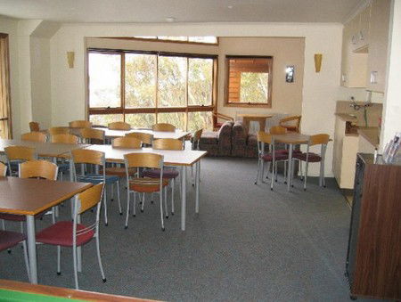 Terama Ski Lodge - Holiday Adelaide 2