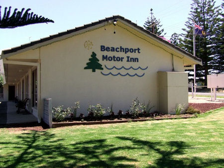 Beachport Motor Inn - Holiday Adelaide 0