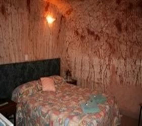 Radeka Downunder Underground Motel And Backpackers Inn - Holiday Adelaide 2
