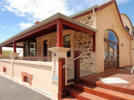 Timeball Apartments - Holiday Adelaide 0