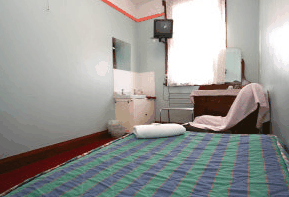 Globe Hotel - Holiday Adelaide 2