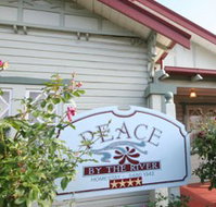 Peace By The River Homestay - Holiday Adelaide