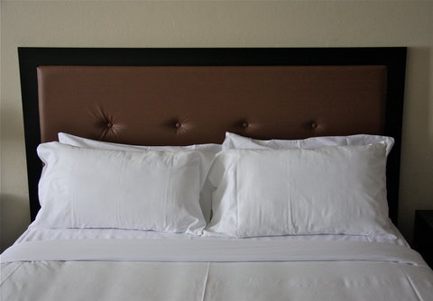 Kings Perth Hotel - Holiday Adelaide 1