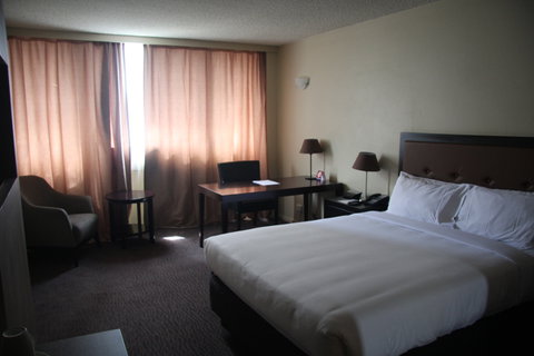 Kings Perth Hotel - Holiday Adelaide 4