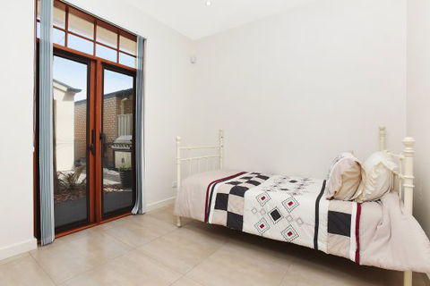 Il Grande Castello - Holiday Adelaide 7