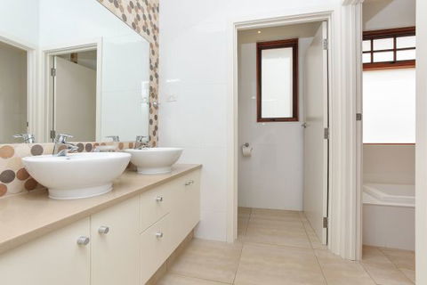 Il Grande Castello - Holiday Adelaide 9