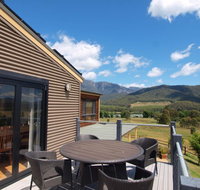 Mad on the Buckland - Holiday Adelaide