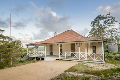 Hilltop Cottage - Holiday Adelaide 0