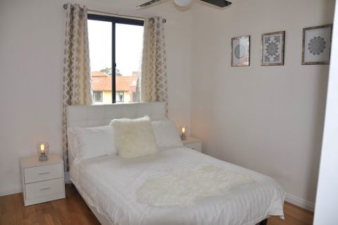 Best Apartment In The Heart Of Sydney’s Little Italy - Holiday Adelaide 6