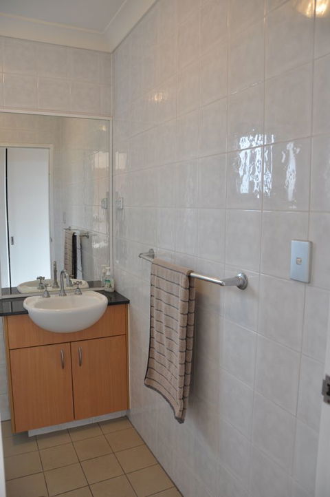 Best Apartment In The Heart Of Sydney’s Little Italy - Holiday Adelaide 8
