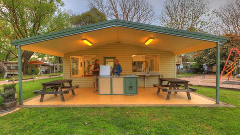 Breakaway Twin Rivers Caravan Park - Holiday Adelaide 3