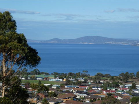Charbella's On Norma - Holiday Adelaide 0