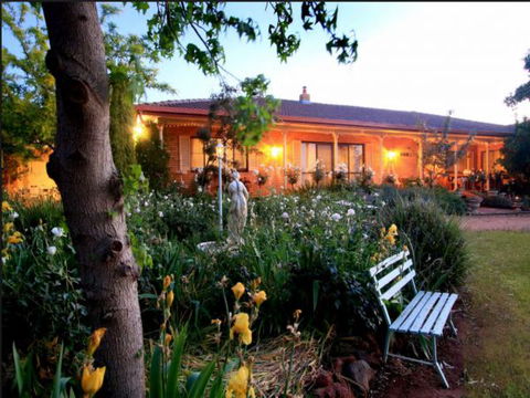 Corcoran Bed And Breakfast - Holiday Adelaide 0