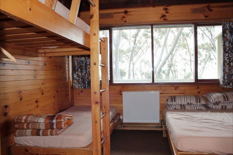 Edski Lodge - Holiday Adelaide 1