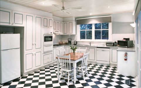 Fairbank House - Holiday Adelaide 4