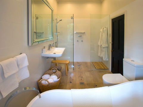 Frenchman's River - The Helmsman's House - Holiday Adelaide 6