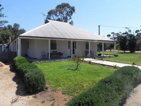 Great Grandpa Henry Retreat - Holiday Adelaide 0