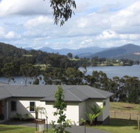 Huon River Cottage - Holiday Adelaide