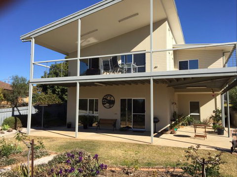 Lyreen's Apartment Bed And Breakfast - Holiday Adelaide 1