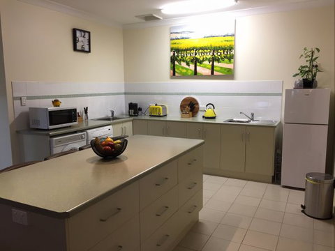 Lyreen's Apartment Bed And Breakfast - Holiday Adelaide 5