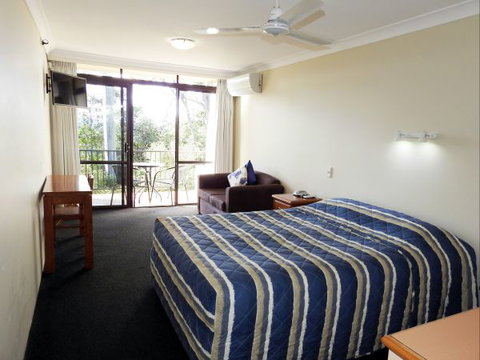 Mt Tamborine Motel - Holiday Adelaide 3