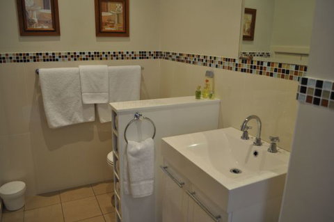 Nautica Accommodation Gerringong - Holiday Adelaide 6